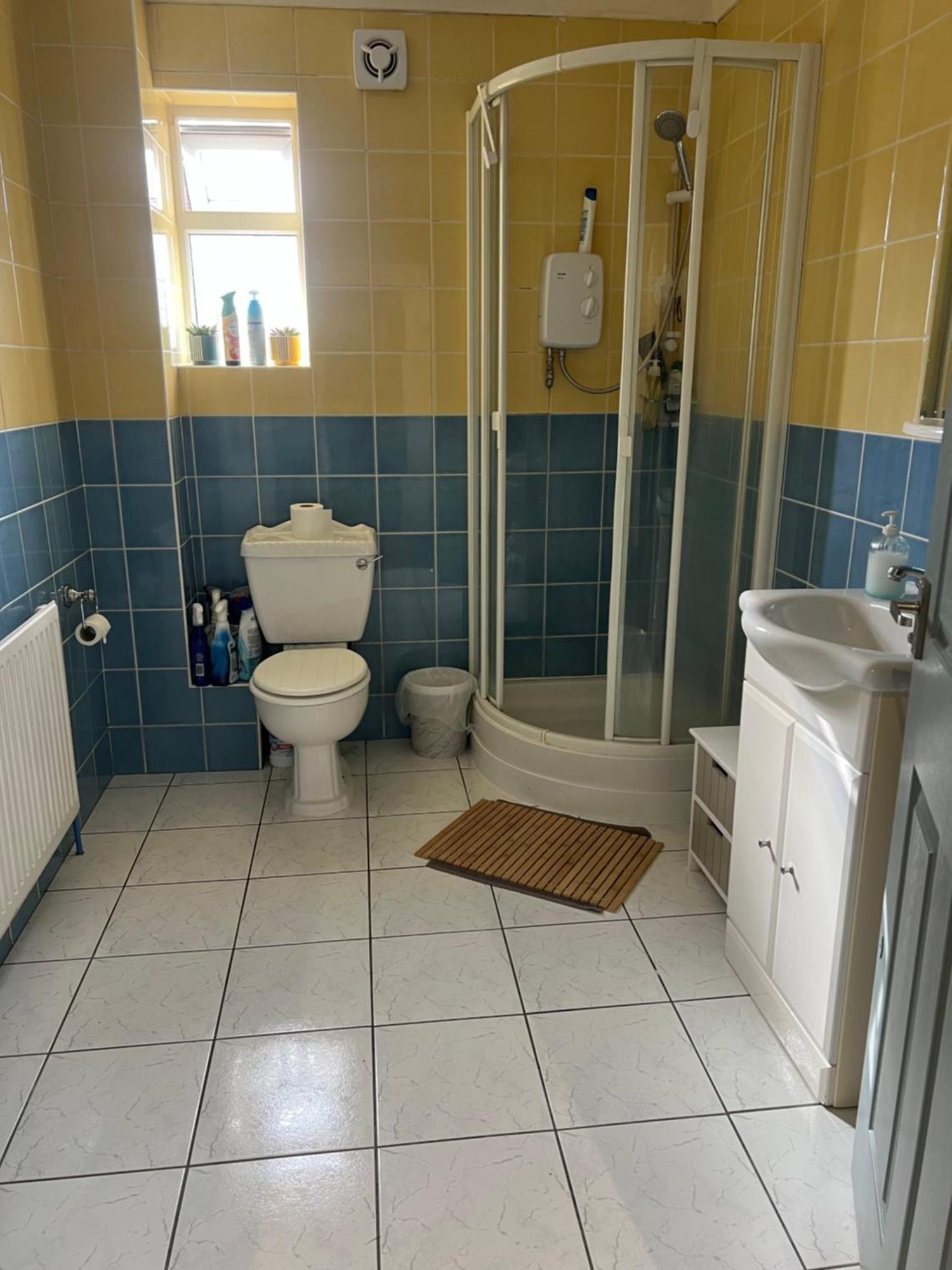 Double Room At The Bungalow With Shared Shower Room 凯特林 外观 照片